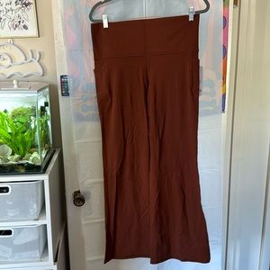 Salutation stash flare pant